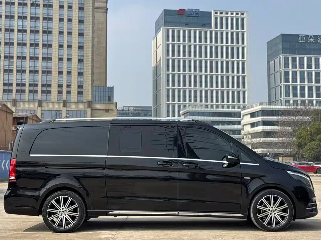 Mercedes-Benz V-Class — миниатюра 8
