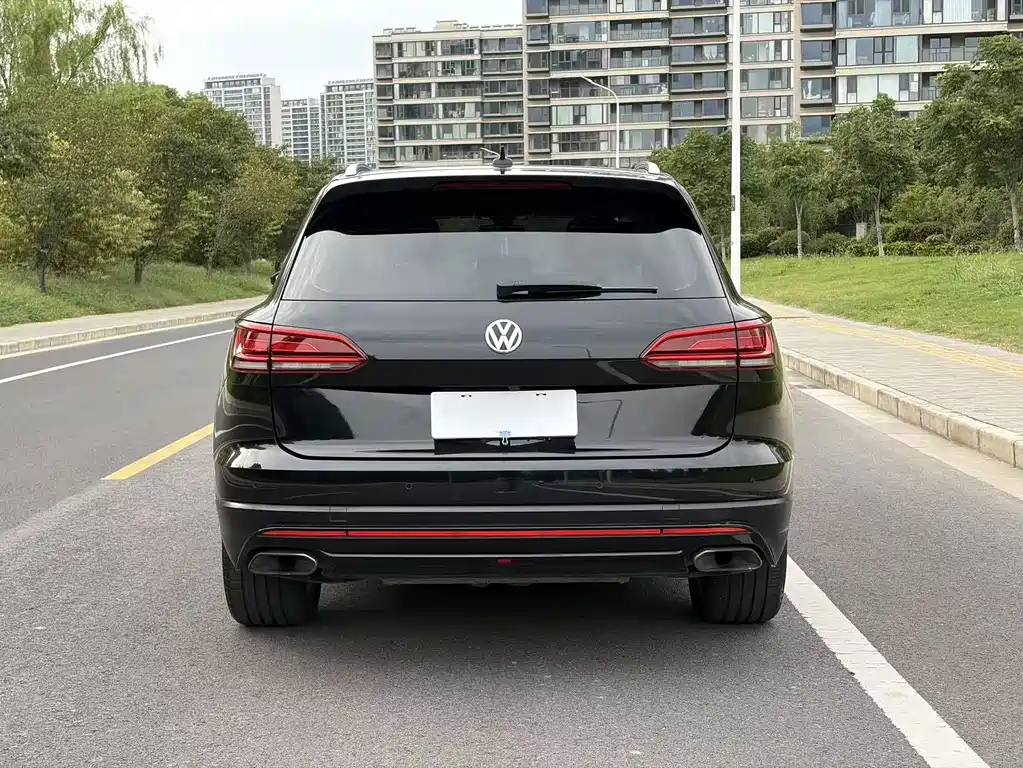 Volkswagen Touareg — миниатюра 4