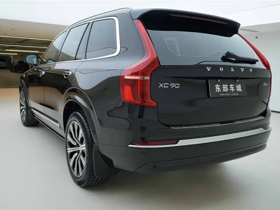 Volvo XC90 2023 B6 Luxury 7 мест