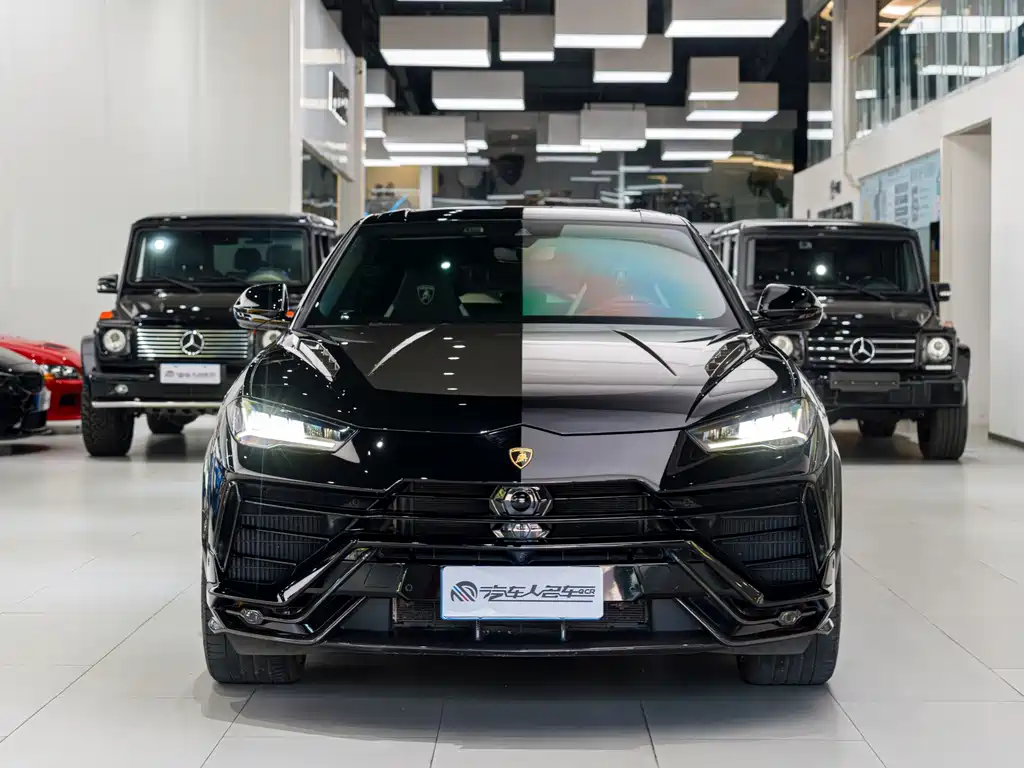 Lamborghini Urus — миниатюра 2