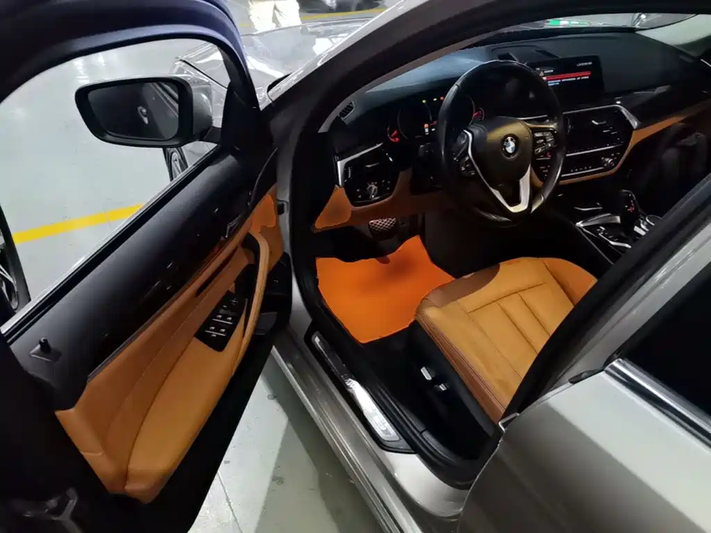 BMW 5 Series — миниатюра 16