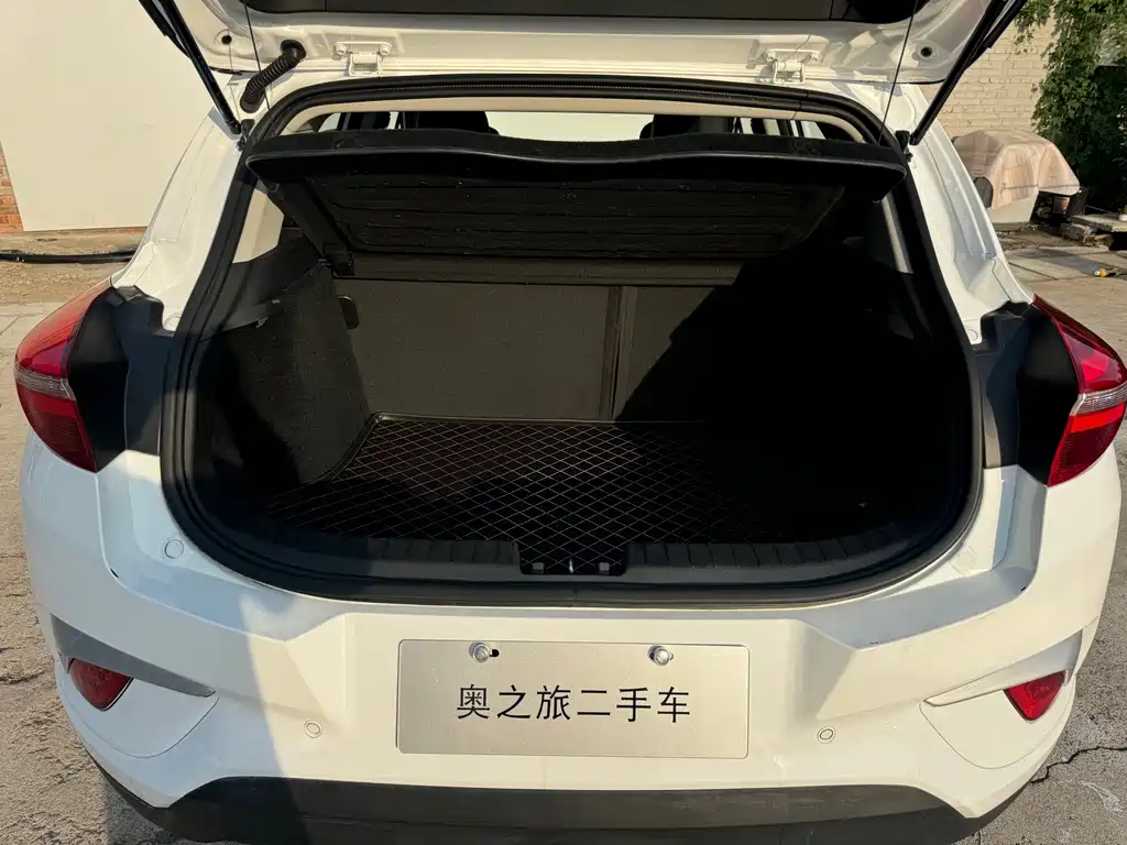 Geely GSe — миниатюра 9