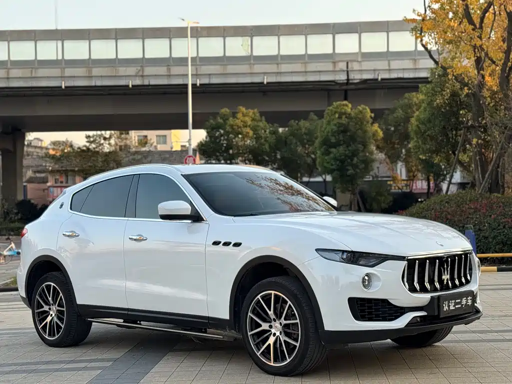 MASERATI LEVANTE