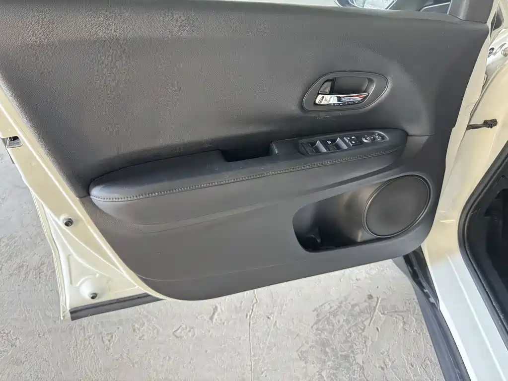 Honda Vezel — миниатюра 10