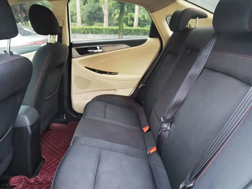 Changan Eado New Energy — миниатюра 12