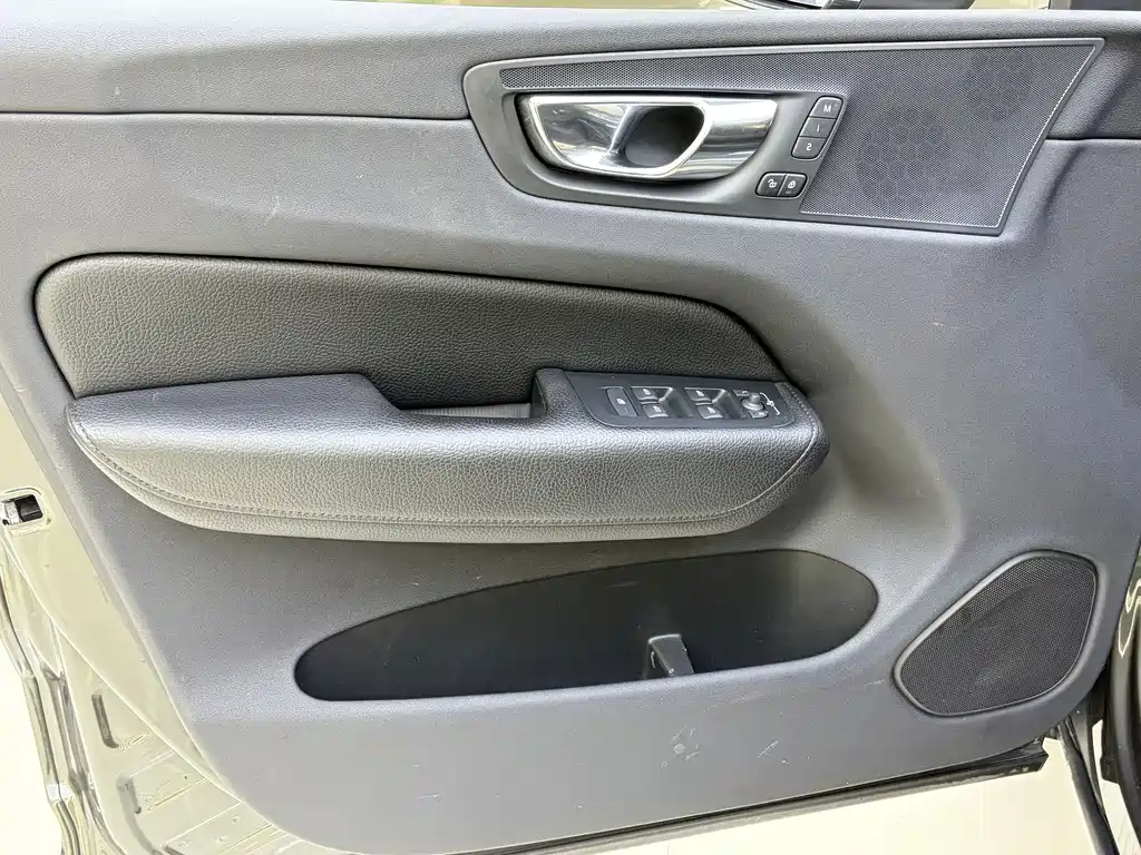 Volvo XC60 — миниатюра 13