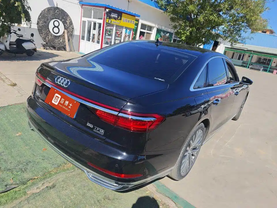Audi A8 — миниатюра 9