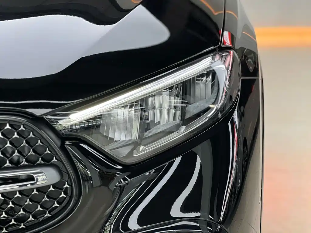 Mercedes-Benz GLC — миниатюра 16