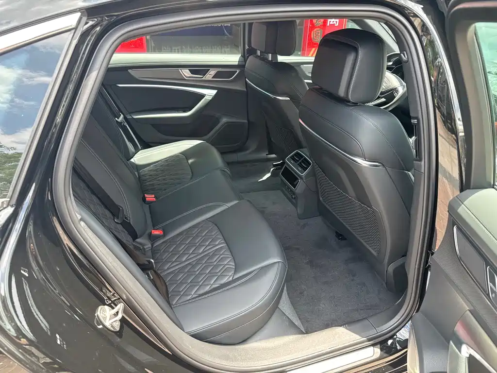 Audi A6L 2026 45 TFSI