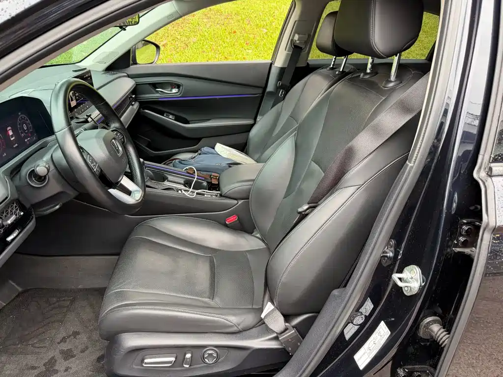 Honda Accord — миниатюра 8