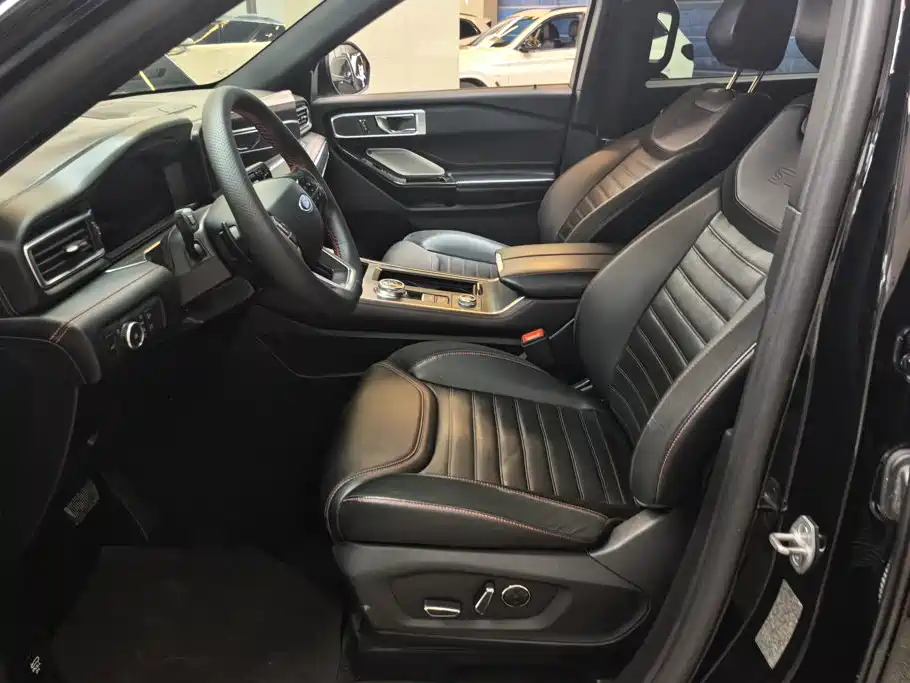 Ford Explorer — миниатюра 9