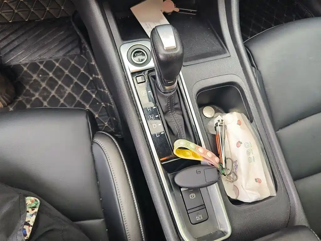 Nissan Sylphy — миниатюра 7