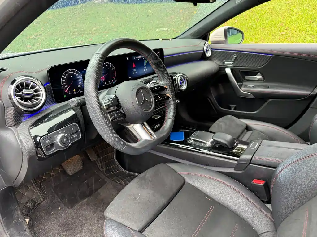 Mercedes-Benz A-Class — миниатюра 7