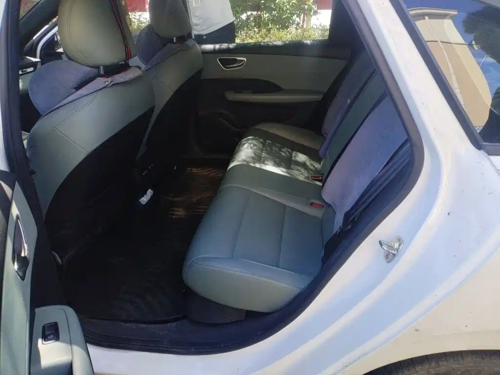 Roewe D6 — миниатюра 15