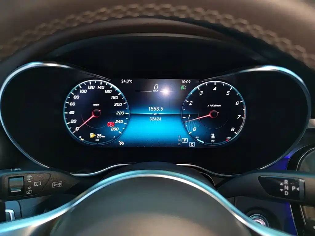 Mercedes-Benz GLC — миниатюра 12