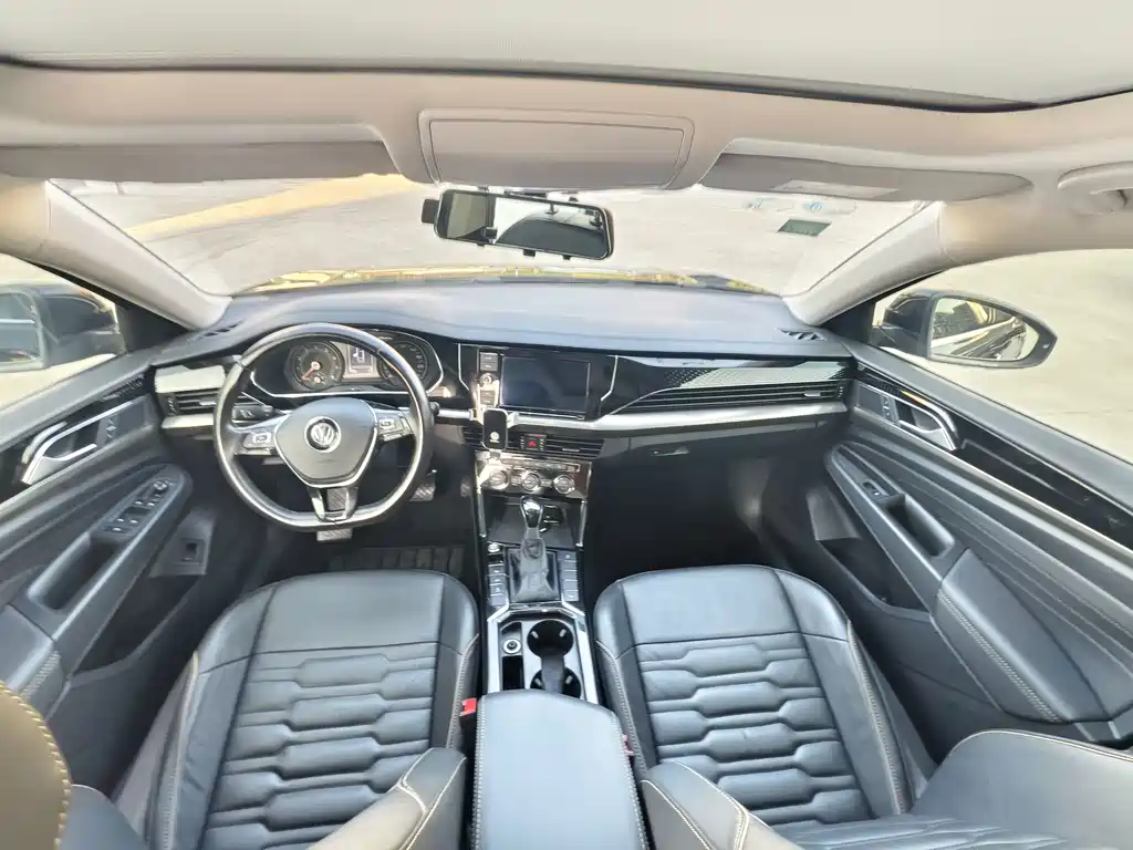 Volkswagen Passat — миниатюра 11