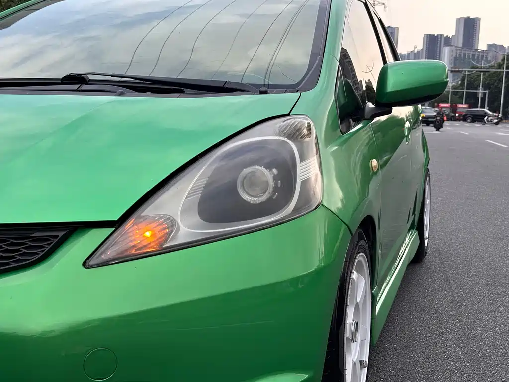 Honda Fit — миниатюра 27