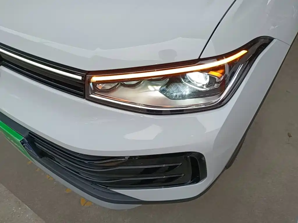 Volkswagen Tharu — миниатюра 24