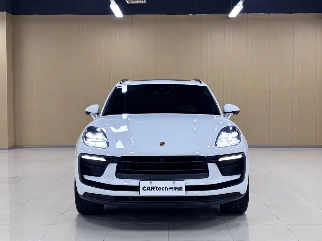 Porsche Macan — миниатюра 3