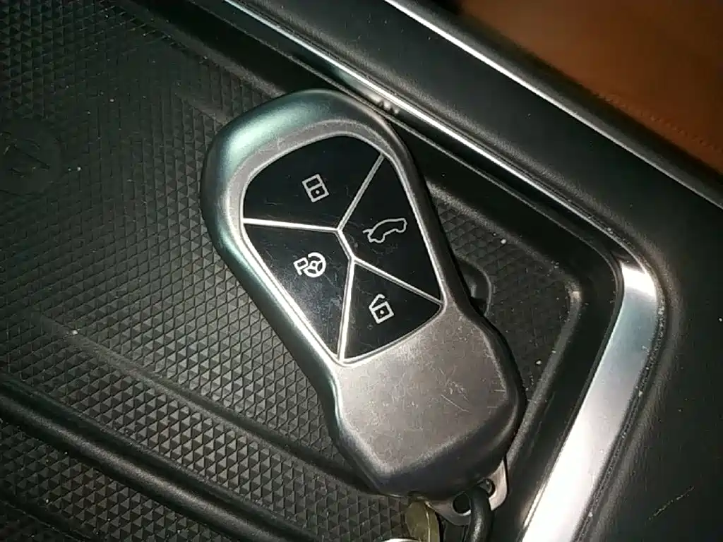XPeng G9 — миниатюра 9
