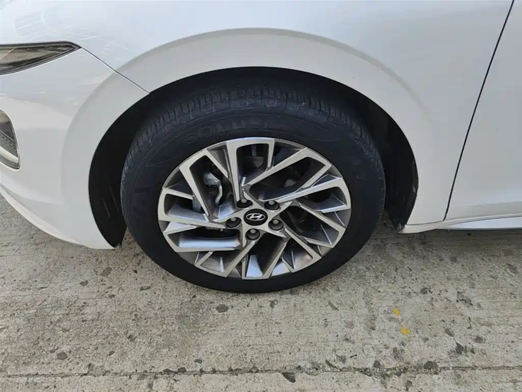Hyundai MISTRA