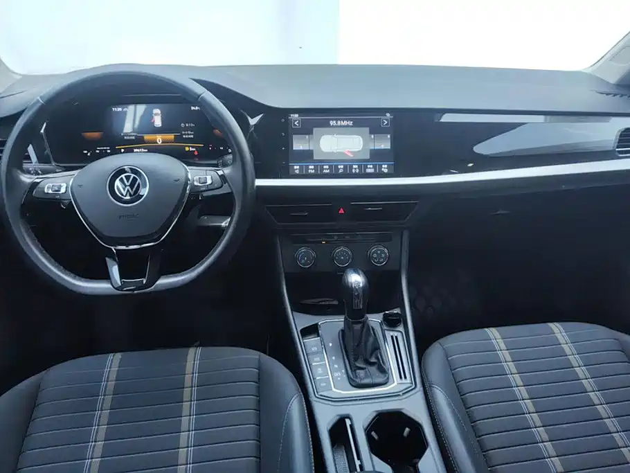 Volkswagen Lavida — миниатюра 12