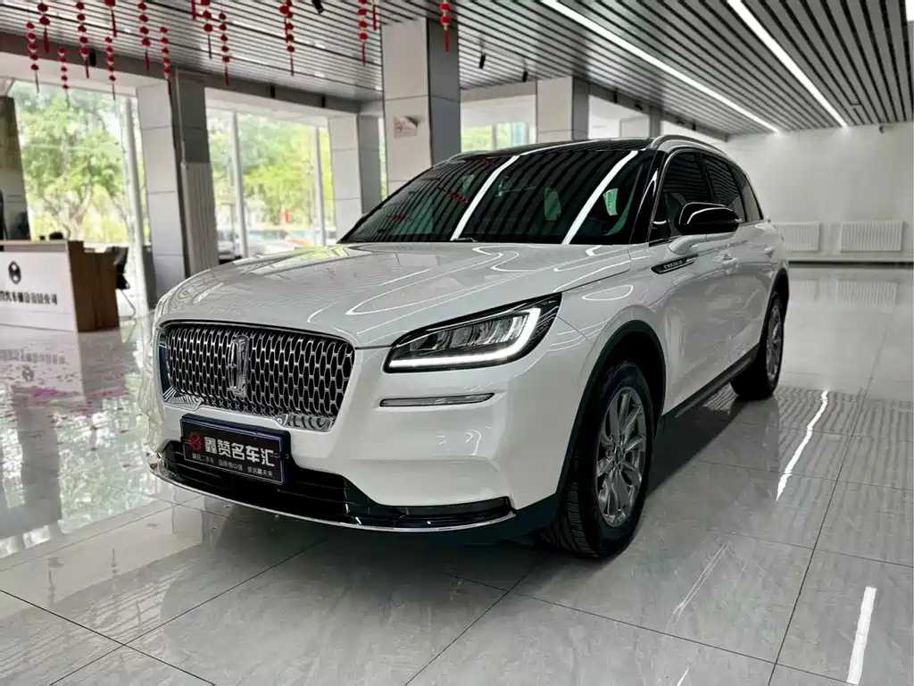 Lincoln Corsair 2021