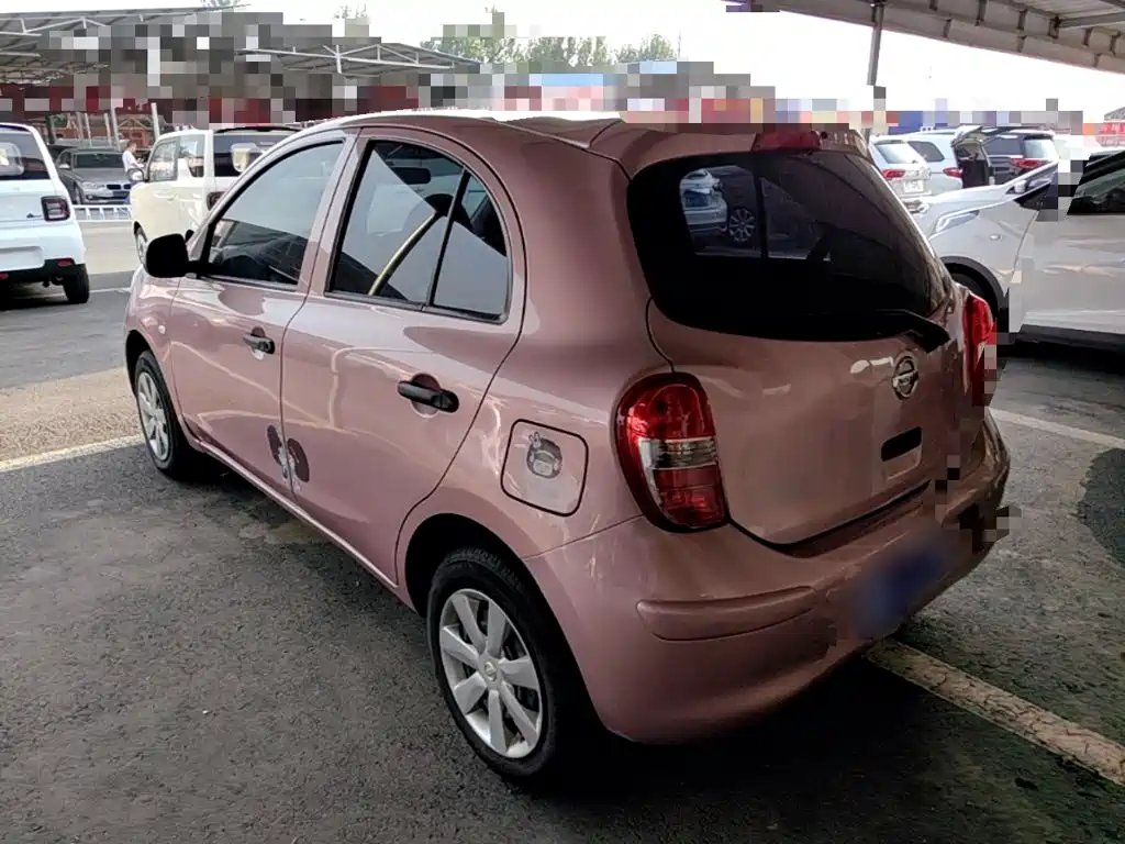 Nissan March — миниатюра 5