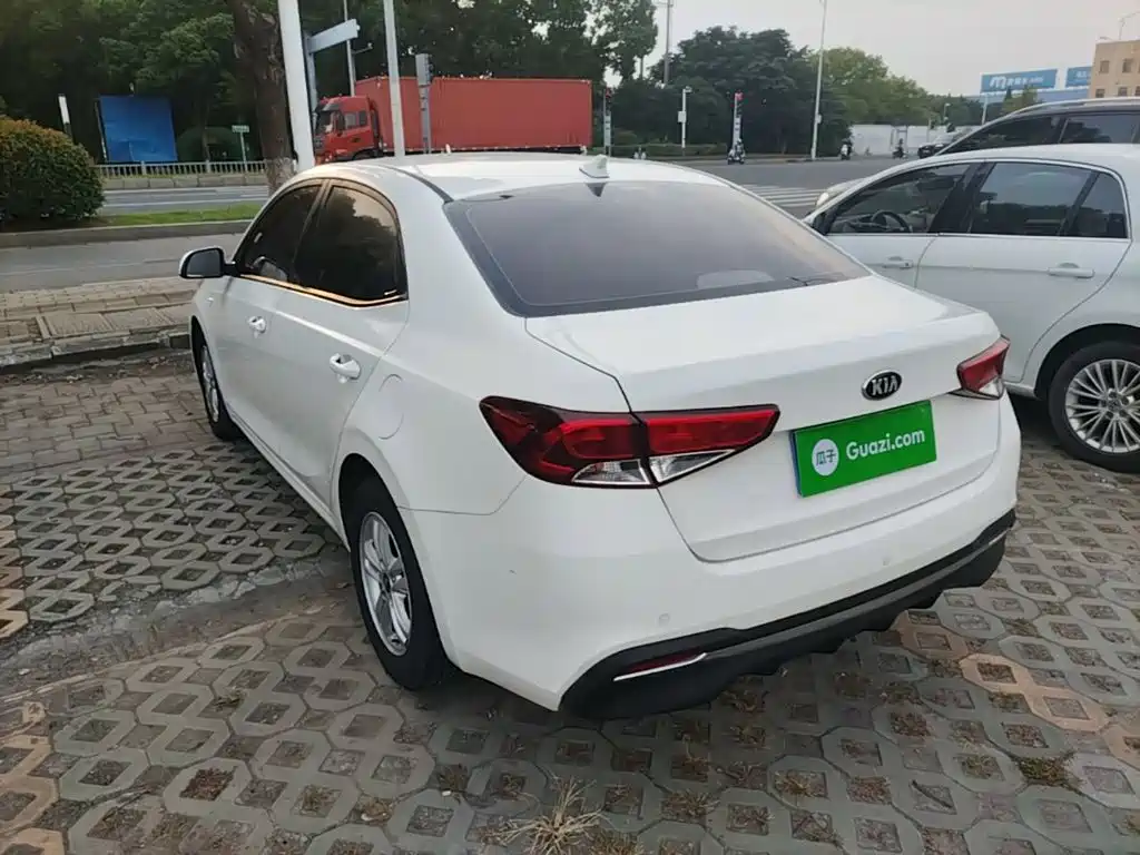 Kia Forte — миниатюра 5