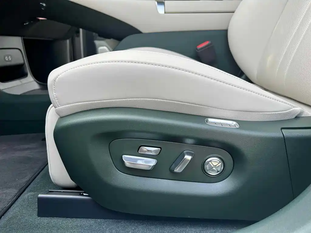 XIAOMI CAR XIAOMI YU7