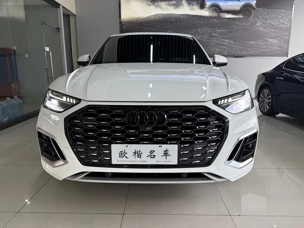 Audi Q5L Sportback — миниатюра 2