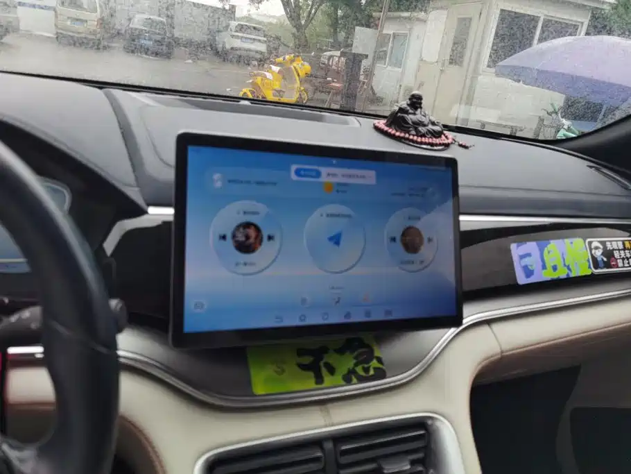 BYD PLUS New Energy — миниатюра 13