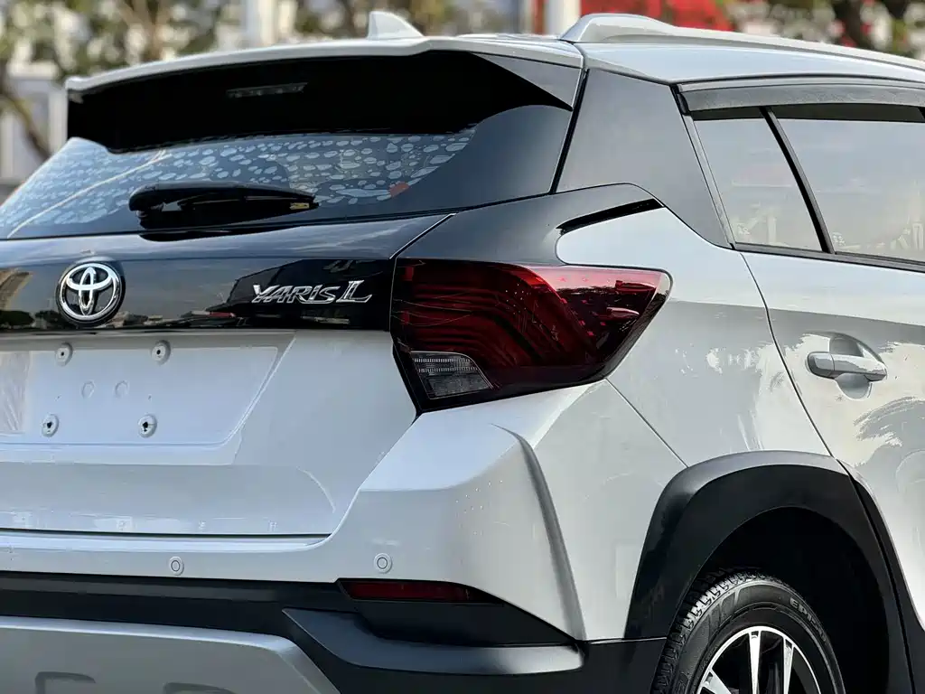 Toyota Yaris L — миниатюра 17