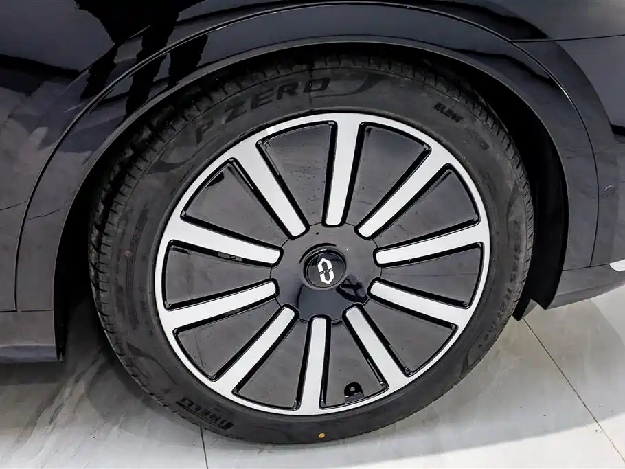 AITO ASK THE WORLD M9