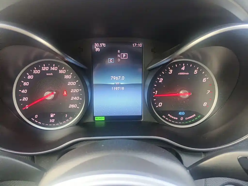 Mercedes-Benz C-Class — миниатюра 12