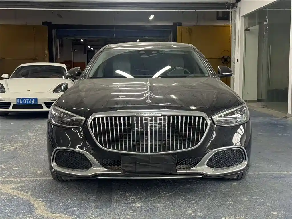 Mercedes-Benz S-Class 2023
