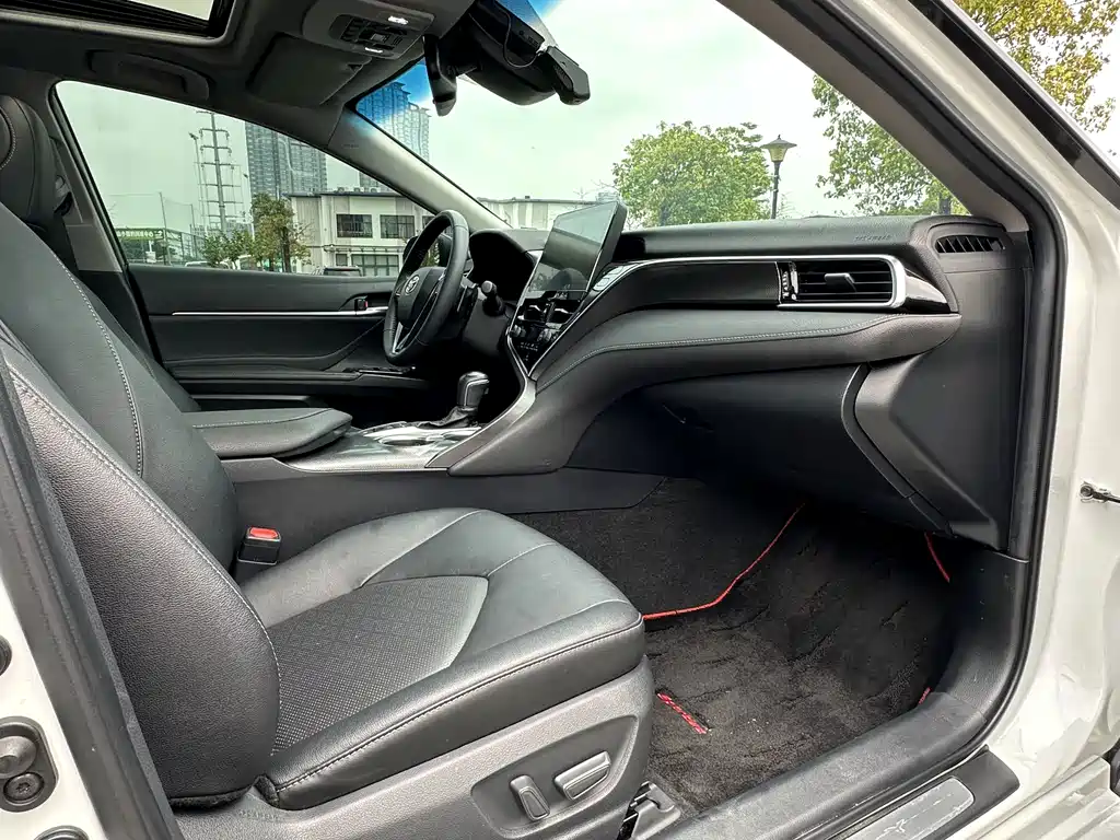 Toyota Camry 2021 2.5S