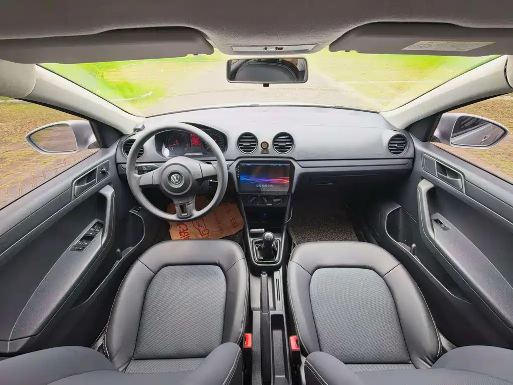 Volkswagen Jetta — миниатюра 15