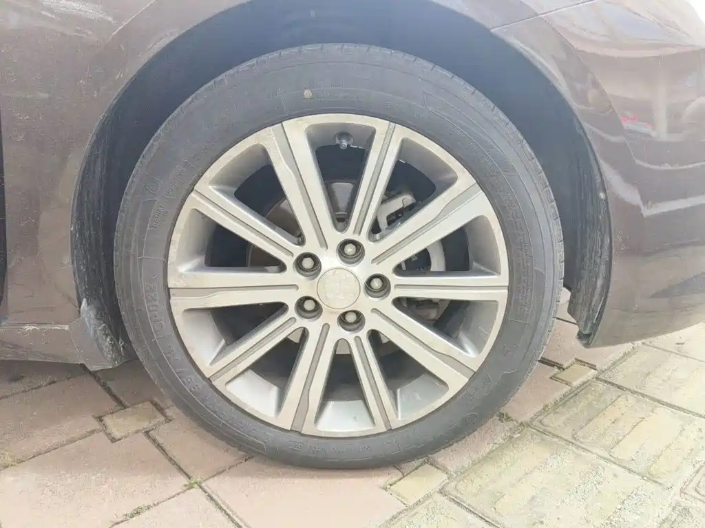 Peugeot 408 — миниатюра 26