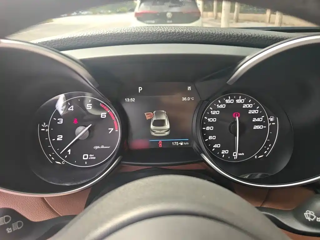 Alfa Romeo Giulia — миниатюра 4