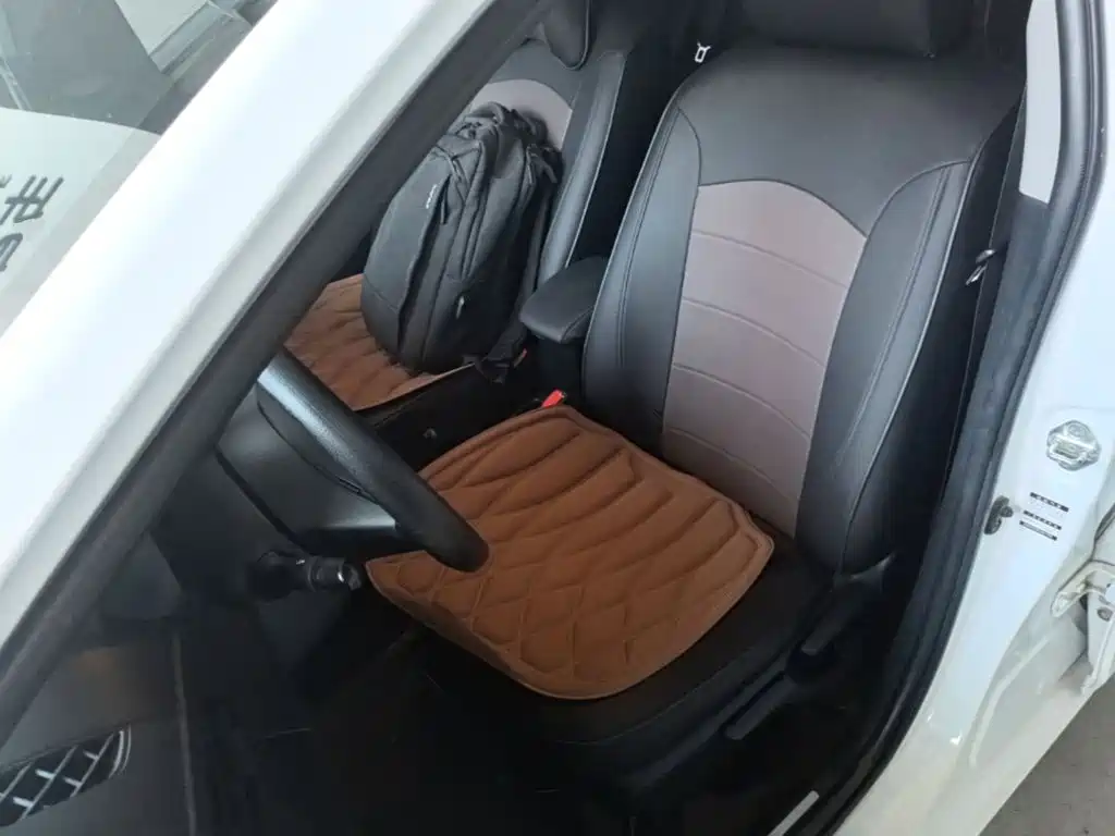Toyota Yaris L — миниатюра 15
