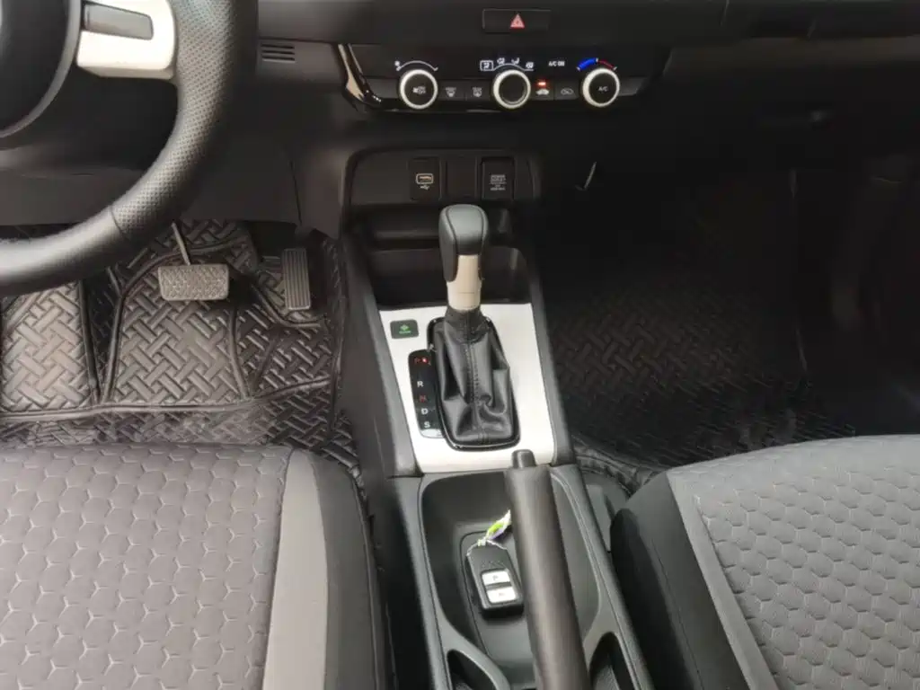 Honda Fit — миниатюра 14