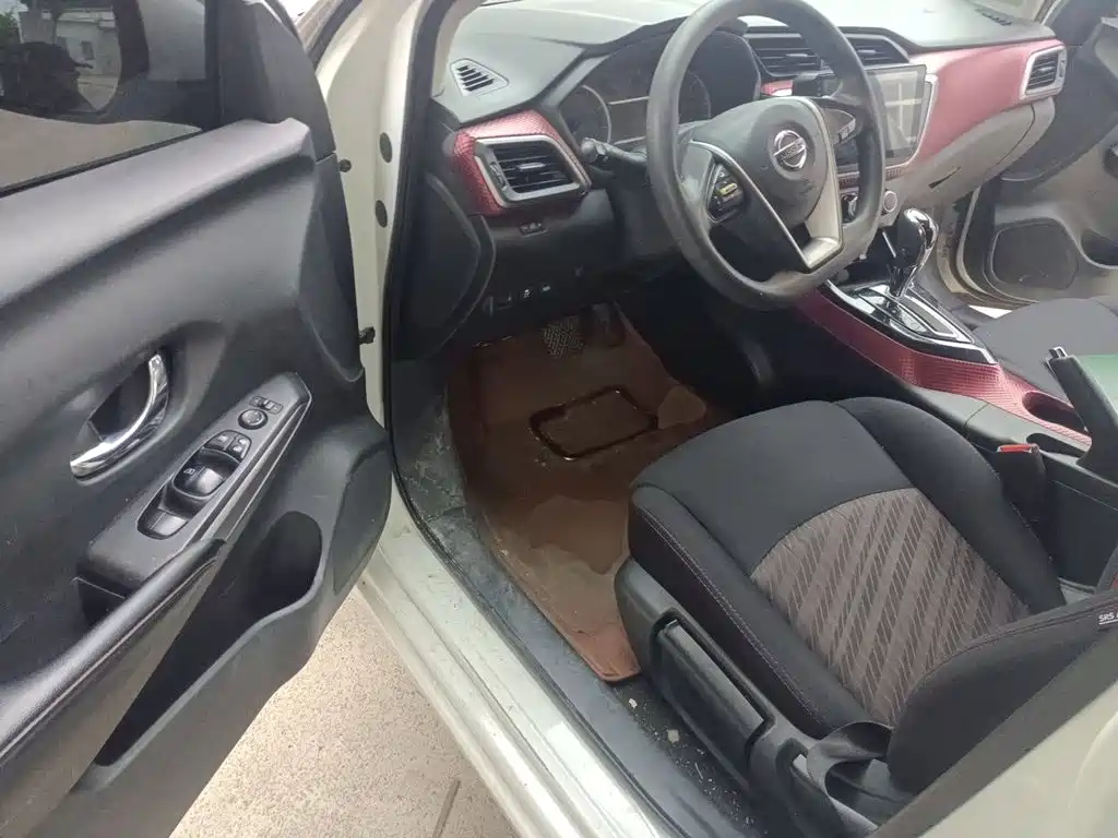 Nissan Bluebird — миниатюра 17