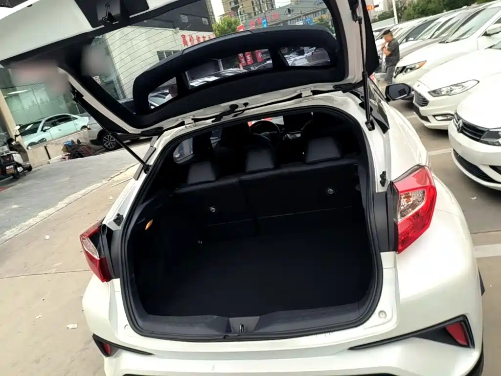 Toyota C-HR — миниатюра 19