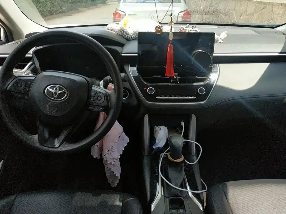 Toyota Corolla Cross — миниатюра 12
