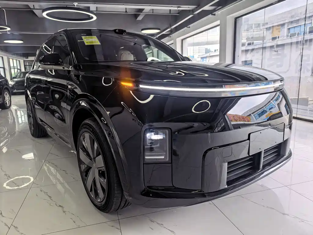 Li Auto Li L8 — миниатюра 3