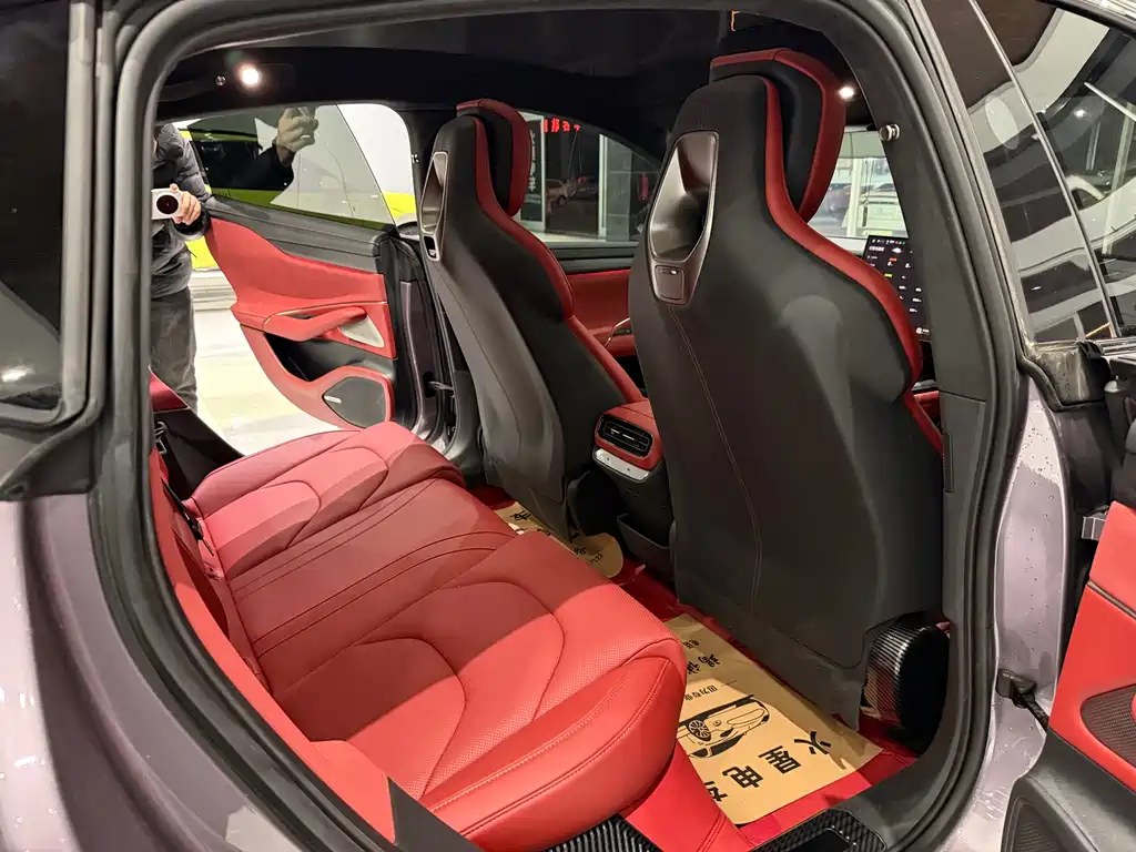 XIAOMI CAR XIAOMI SU7