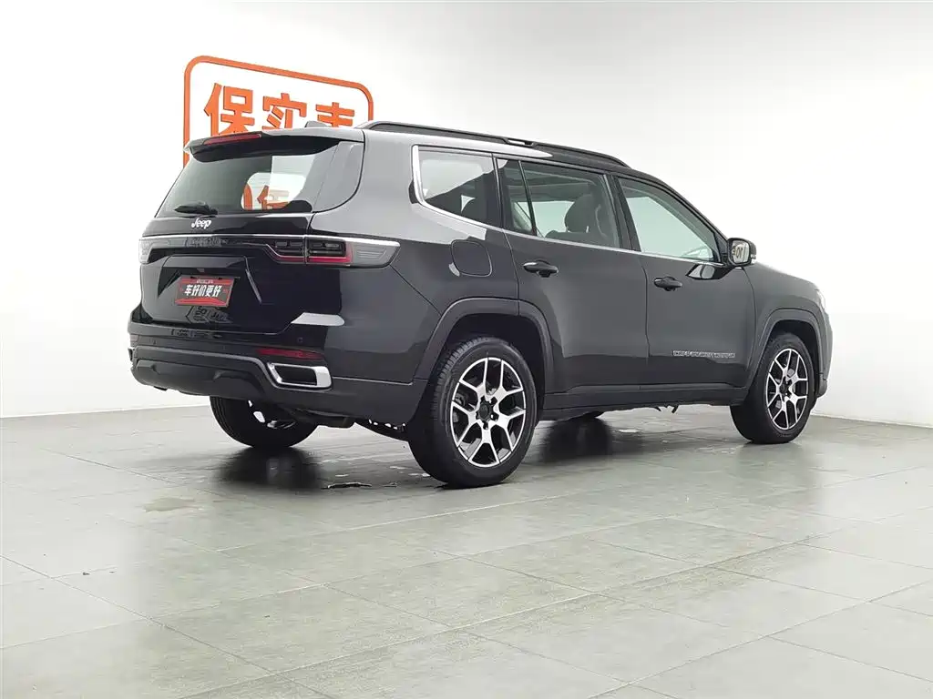 JEEP GRAND COMMANDER