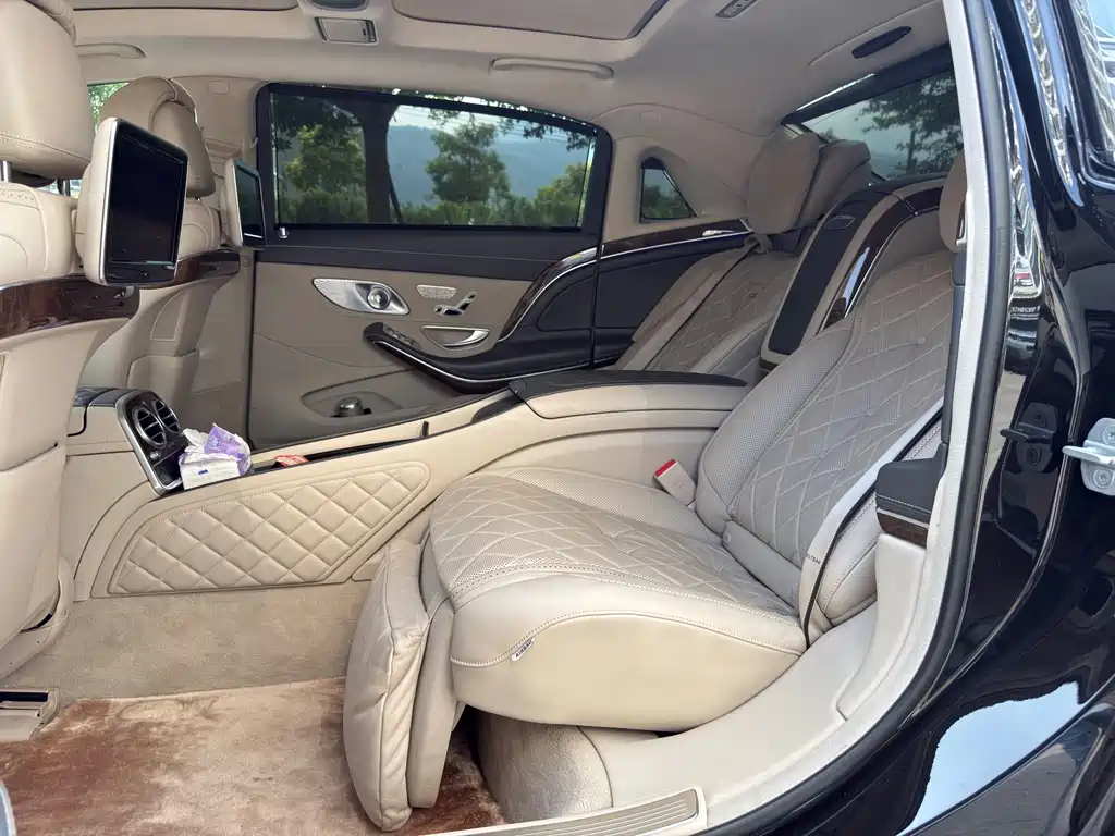 Mercedes-Benz S-Class — миниатюра 12