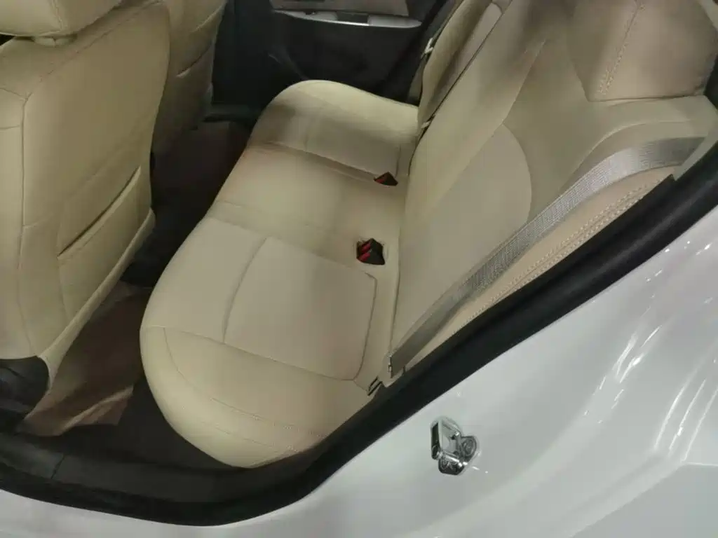 Chevrolet Cruze — миниатюра 17